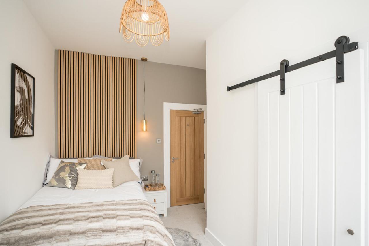 Boutique Nights Lejlighedshotel Eastbourne Eksteriør billede