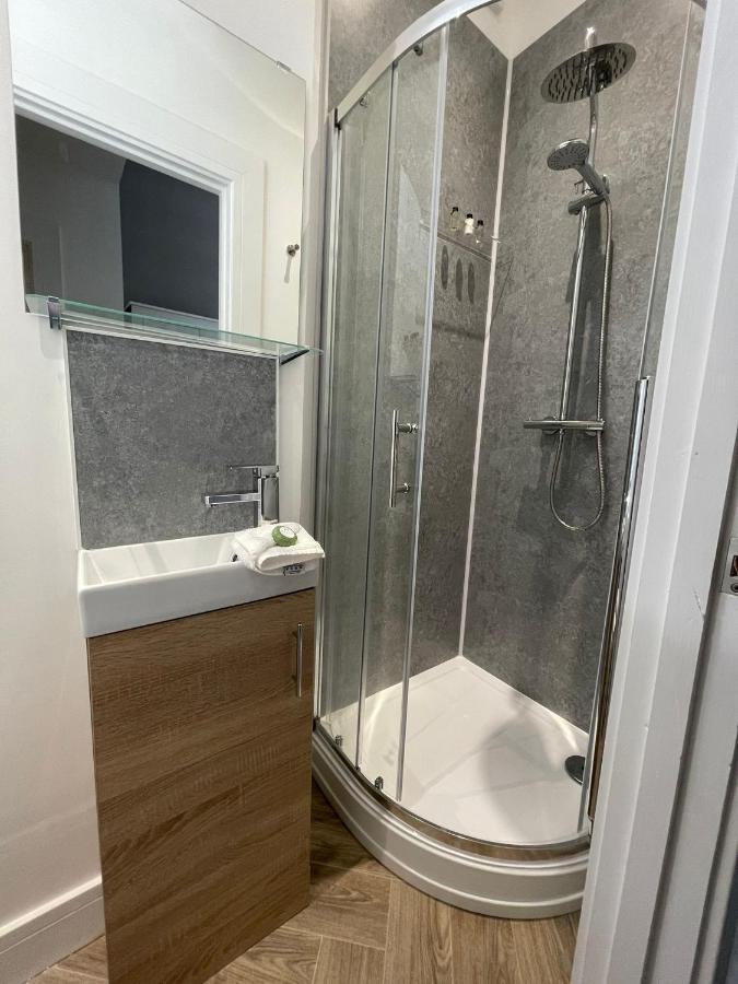 Boutique Nights Lejlighedshotel Eastbourne Eksteriør billede