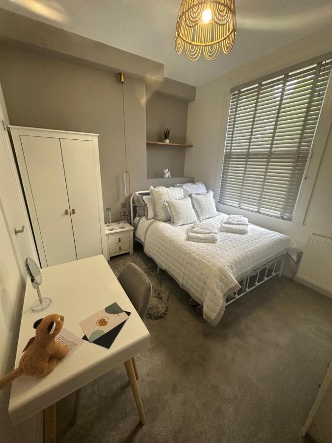 Boutique Nights Lejlighedshotel Eastbourne Eksteriør billede