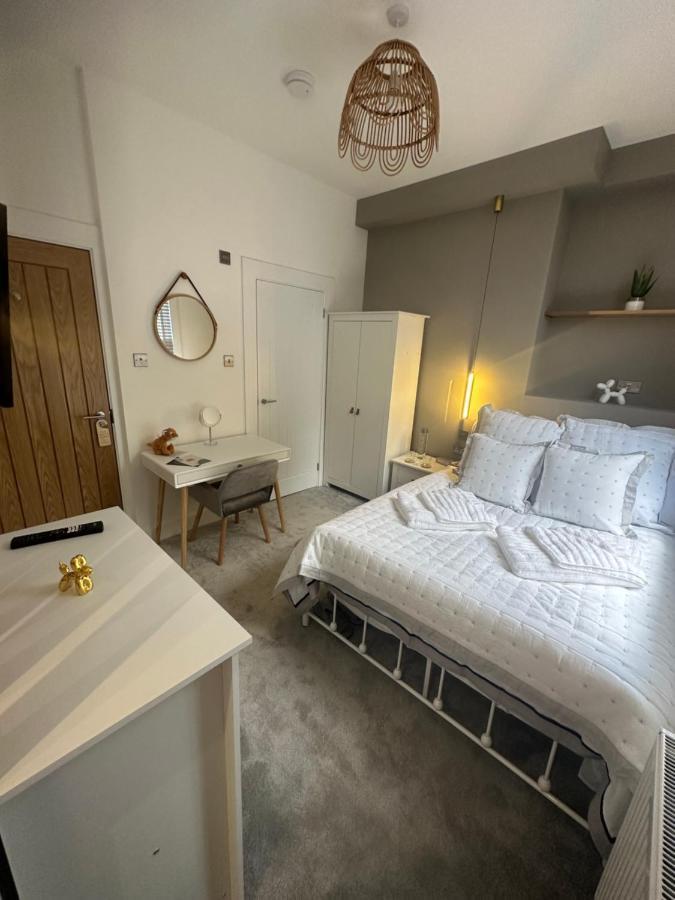 Boutique Nights Lejlighedshotel Eastbourne Eksteriør billede